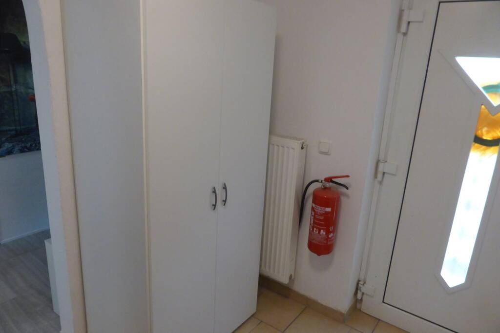 Wunderschone Komplett Neu Eingerichtete Wohnung Emmerthal Exterior photo