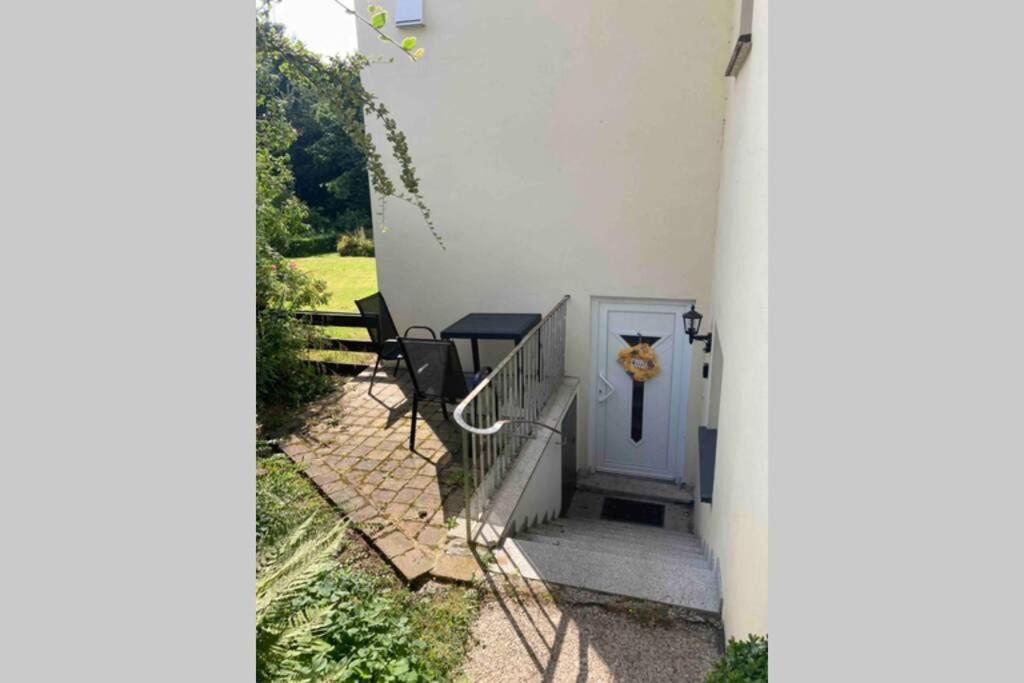 Wunderschone Komplett Neu Eingerichtete Wohnung Emmerthal Exterior photo